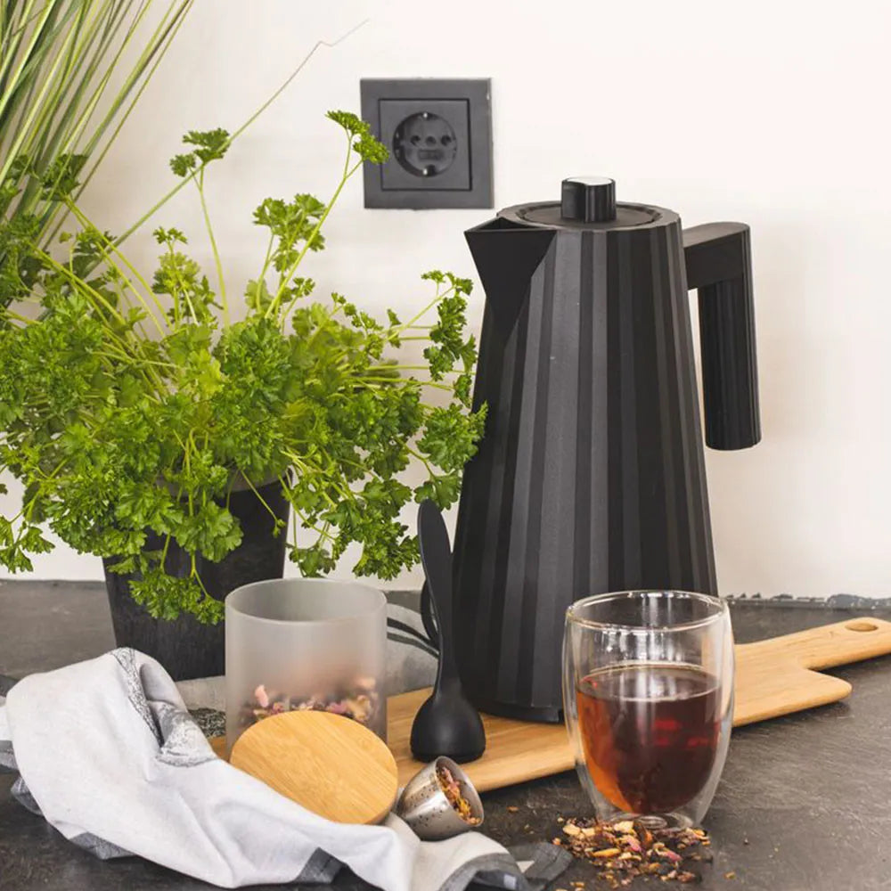 Elektrischer Wasserkocher Alessi Plisse Black, 1,7 l
