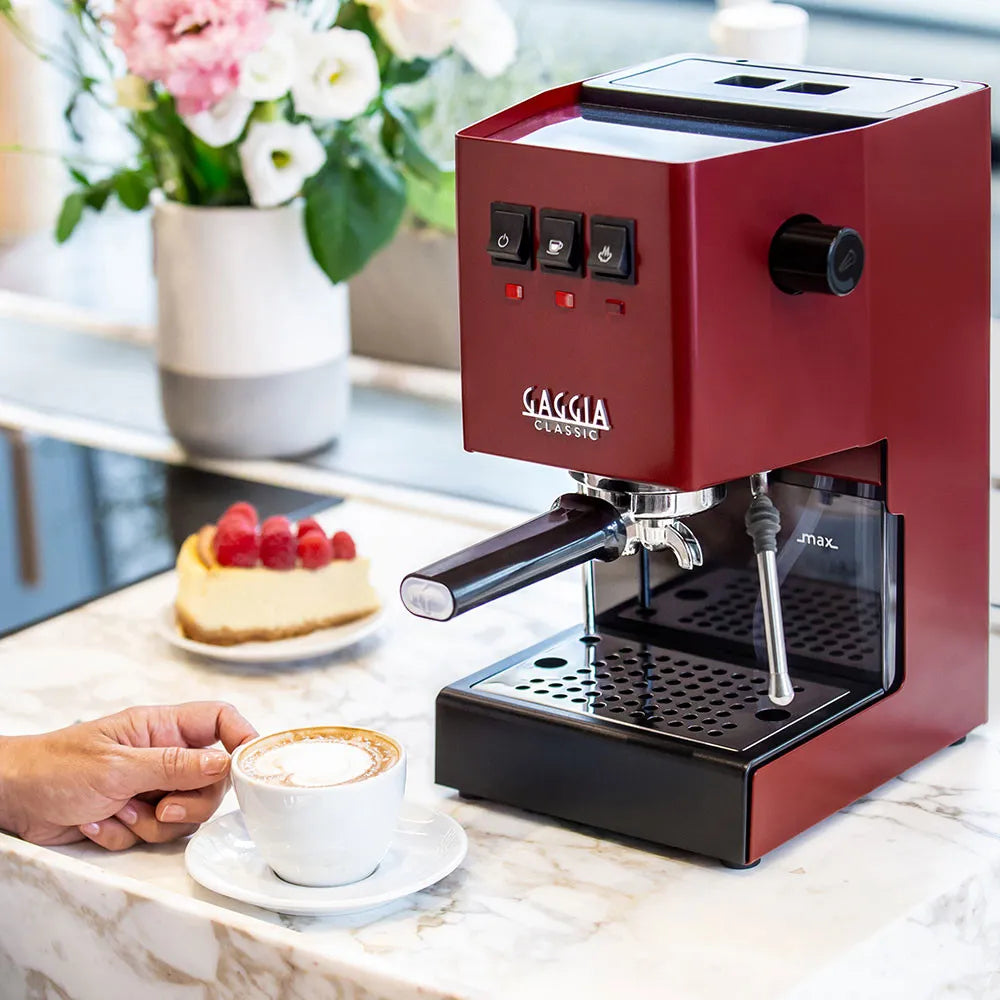 Gaggia New Classic Evo Red Siebträger Espressomaschine – Rot