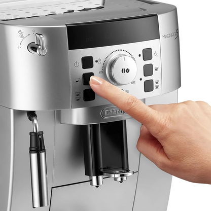 DeLonghi Magnifica S ECAM 22.110.SB Kaffeevollautomat – Schwarz Silber