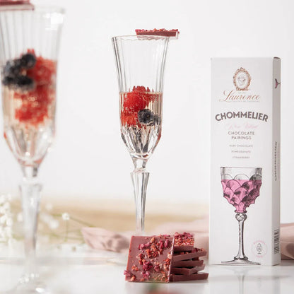 Rubinfarbene Schokolade mit Granatäpfeln und Erdbeerflocken Laurence Chommelier Rose Wine, 100 g