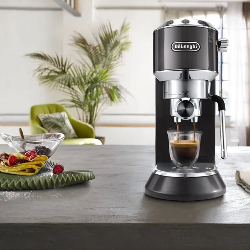 DeLonghi Dedica Arte EC885.GY ESE Espressomaschine – Grau